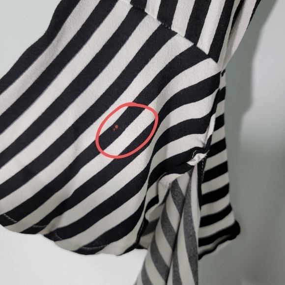 Bardot Women Black/White Striped Bell Sleeve Wrap Dress Sz 10Party Contemporary - Picture 10 of 12